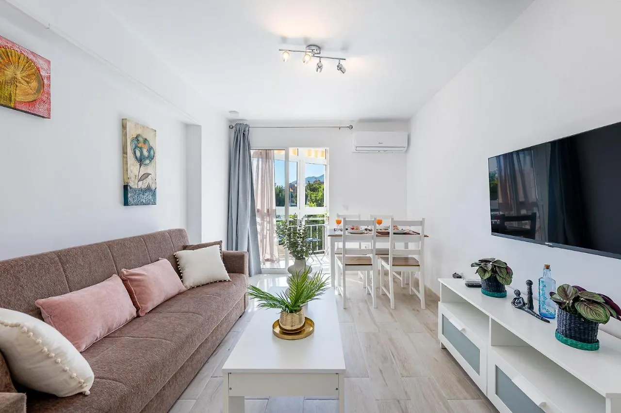 797 Holiday Rentals - Apartamento Para 3 En Piscis Con Piscinas ベナルマデナ 0*,